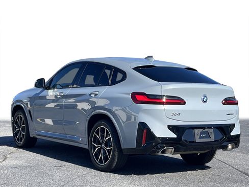 Used 2025 BMW X4 xDrive30i image 27