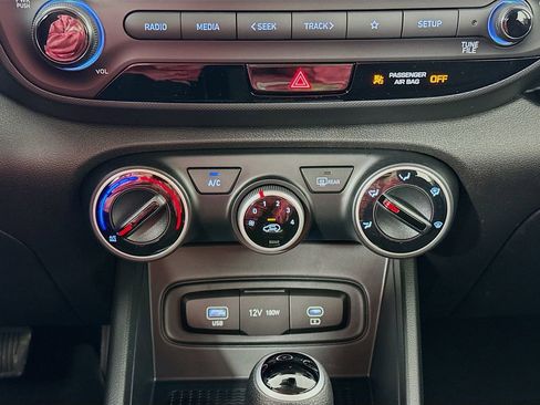 New 2026 Hyundai Venue SE image 15