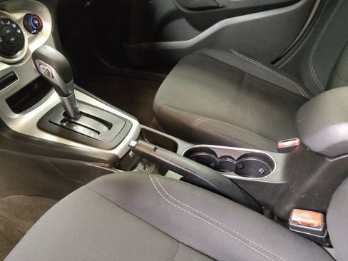 Used 2019 Ford Fiesta SE FWD image 26