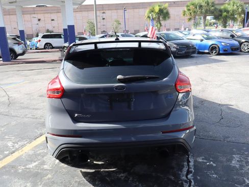 Used 2017 Ford Focus RS AWD/4WD image 4
