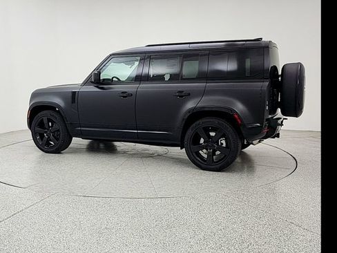 New 2026 Land Rover Defender 110 X-Dynamic SE AWD/4WD image 7