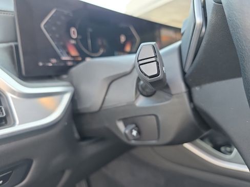 Used 2025 BMW X5 sDrive40i image 19