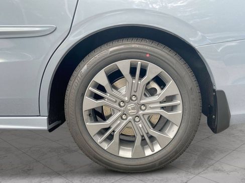 New 2026 Honda Odyssey Touring image 7