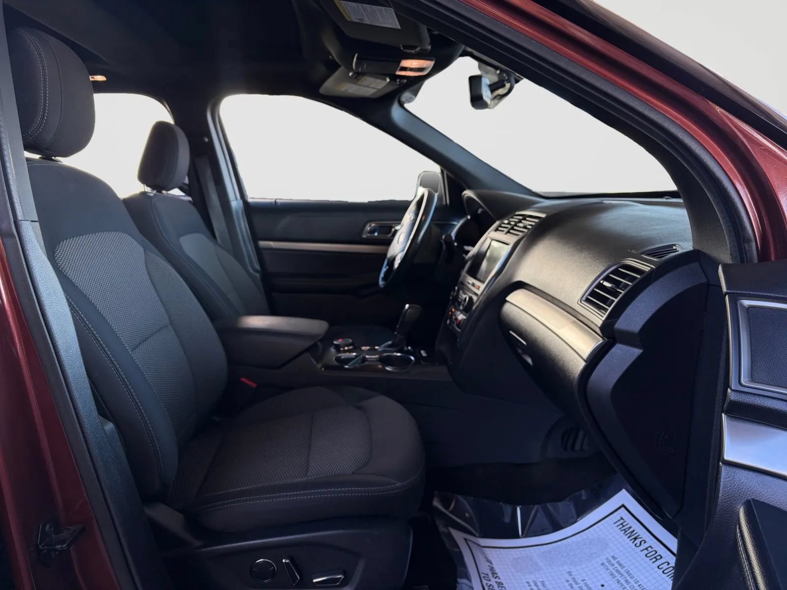 Used 2018 Ford Explorer XLT w/ Equipment Group 201A AWD/4WD image 22