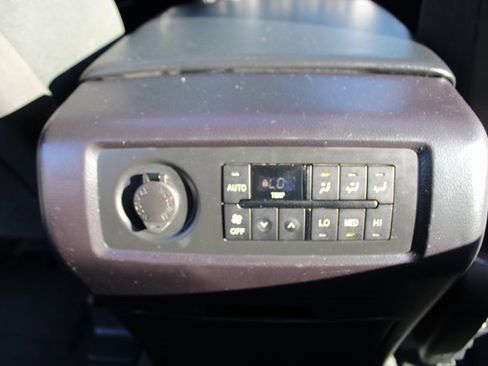 Used 2022 Toyota Sequoia TRD Sport image 27