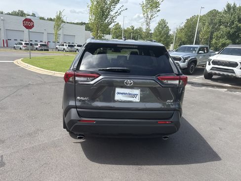 Used 2025 Toyota RAV4 XLE w/ Convenience Package AWD/4WD image 9