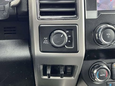 Used 2021 Ford F350 Lariat w/ Tremor Off-Road Package image 25