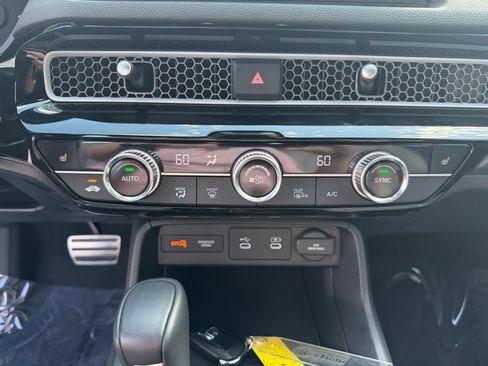 Certified 2025 Honda Civic Sport image 26