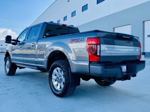Used 2022 Ford F250 Platinum w/ FX4 Off-Road Package image 7