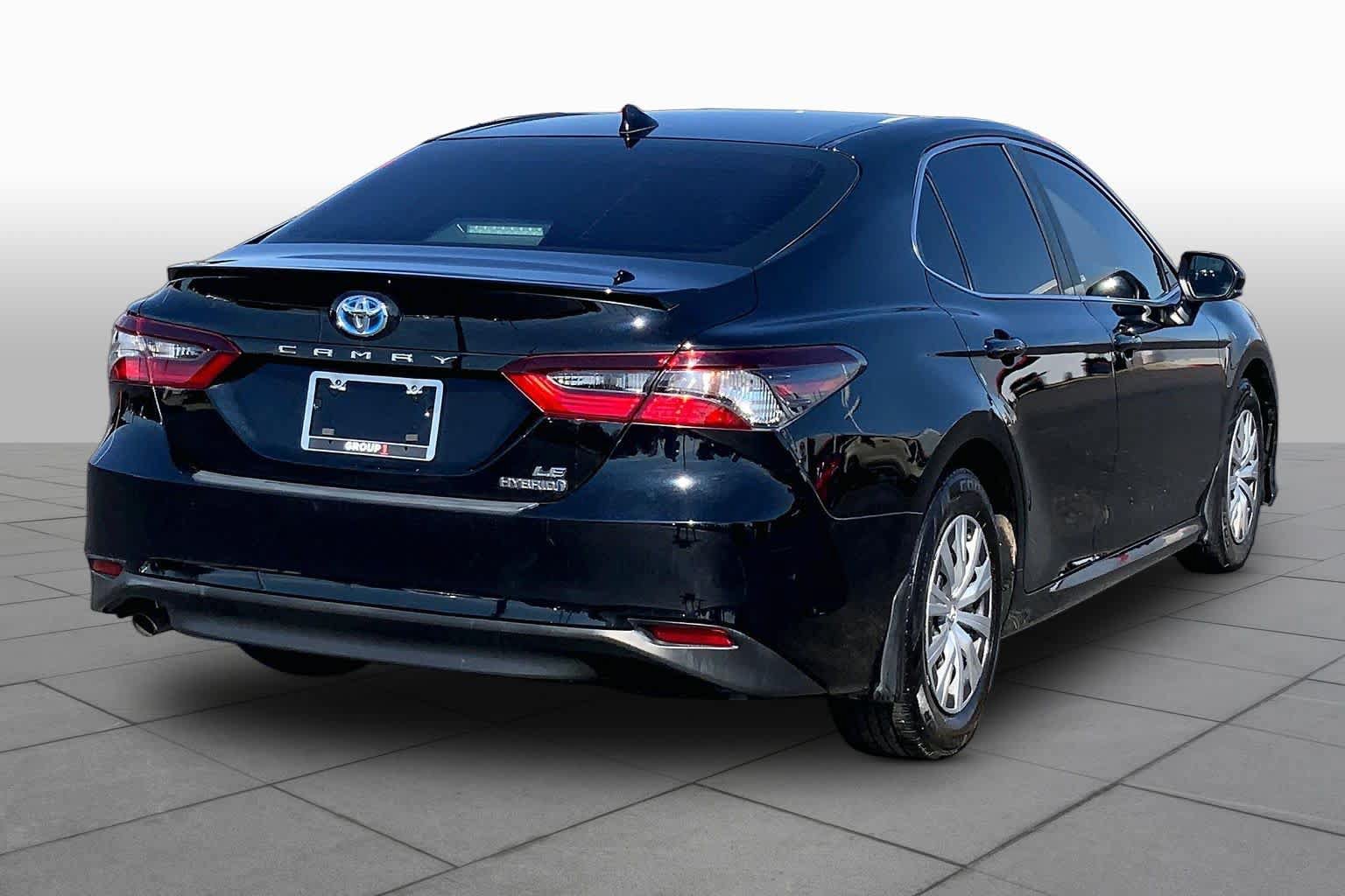 Used 2023 Toyota Camry LE FWD image 13