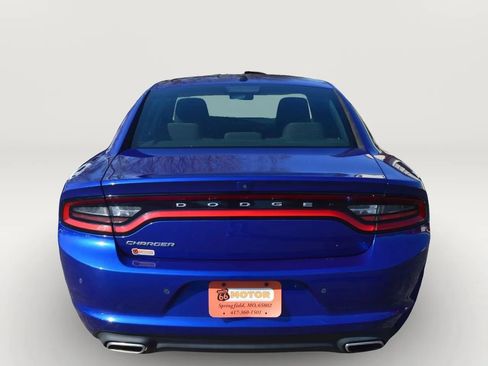 Used 2021 Dodge Charger SXT RWD image 7