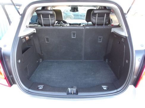 Used 2018 Chevrolet Trax LT w/ LT Convenience Package image 22