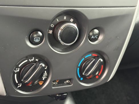 Used 2019 Nissan Versa SV image 21