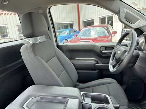 Used 2025 Chevrolet Silverado 1500 W/T RWD image 9