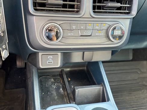Used 2022 Ford Maverick XL image 19