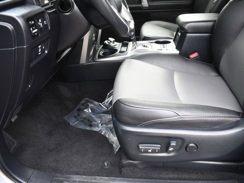 Certified 2024 Toyota 4Runner SR5 Premium image 15