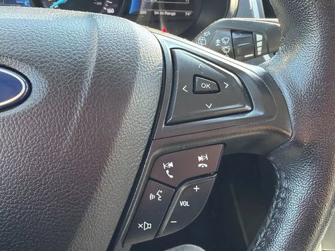 Used 2022 Ford Edge SEL AWD/4WD image 11