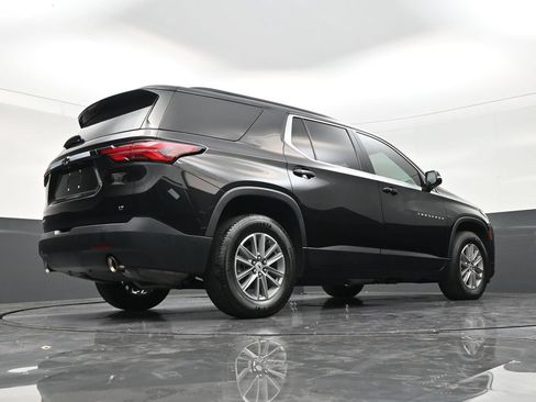 Used 2023 Chevrolet Traverse LT FWD image 25