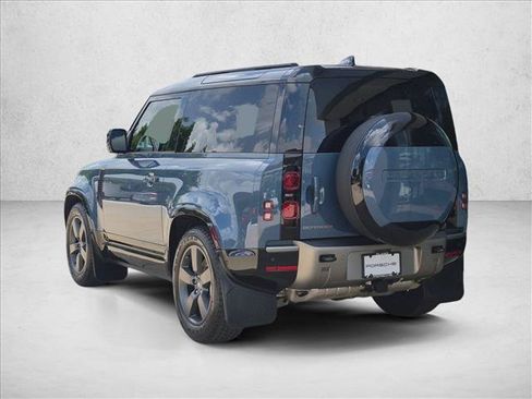 Used 2025 Land Rover Defender 90 X-Dynamic SE AWD/4WD image 3
