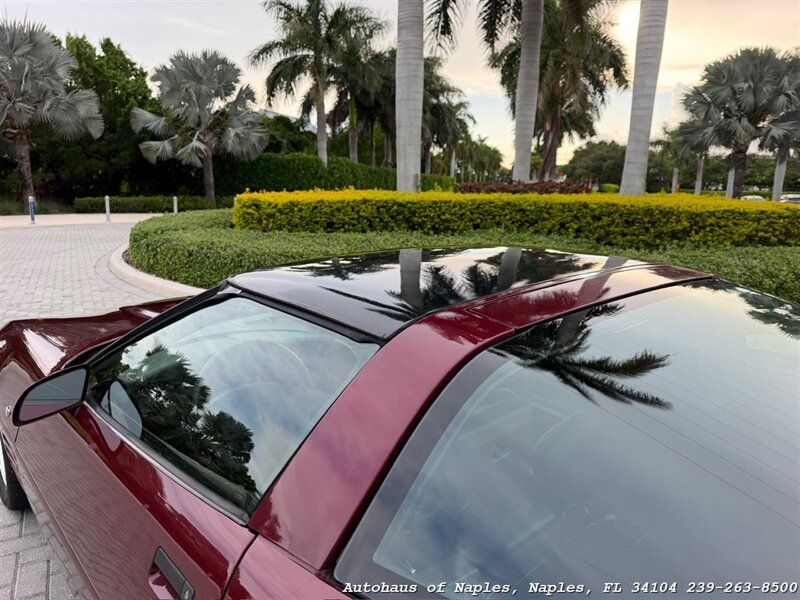 Used 1993 Chevrolet Corvette Coupe RWD image 13
