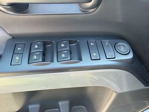 Used 2017 Chevrolet Silverado 1500 LT w/ All Star Edition AWD/4WD image 26