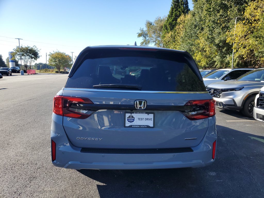 New 2027 Honda Odyssey Touring image 6