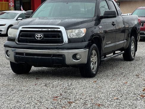 Used 2013 Toyota Tundra 4x4 Double Cab w/ Tow Pkg image 3