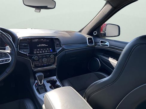 Certified 2019 Jeep Grand Cherokee SRT w/ Trailer Tow Group IV image 24