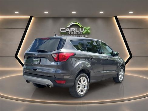 Used 2019 Ford Escape SE AWD/4WD image 6