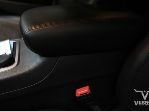 Used 2021 Jeep Grand Cherokee Laredo X AWD/4WD image 15