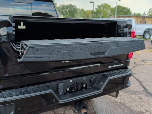 Used 2020 GMC Sierra 3500 Denali w/ Denali Ultimate Package AWD/4WD image 46