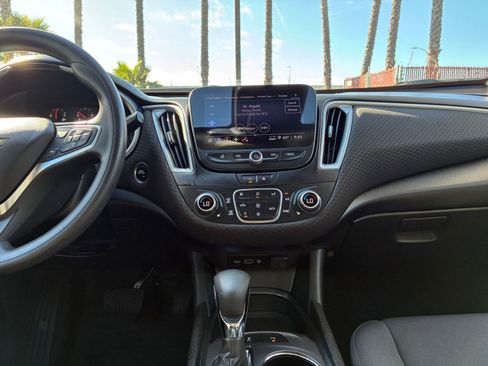 Used 2024 Chevrolet Malibu LT image 17
