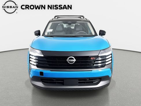 Used 2026 Nissan Kicks SR w/ SR Premium Package FWD image 2