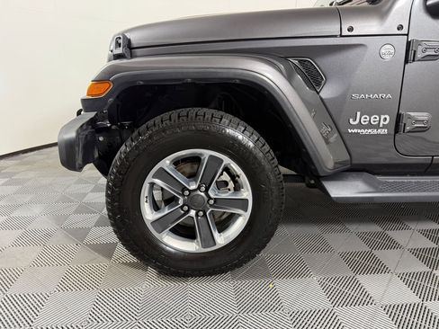 Used 2020 Jeep Wrangler Unlimited Sahara AWD/4WD image 14