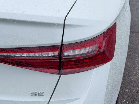 New 2026 Volkswagen Jetta SE image 7