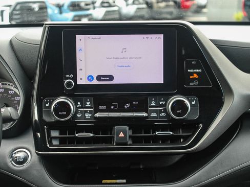 Used 2023 Toyota Highlander XLE w/ Protection Package #3 (TMS) image 14