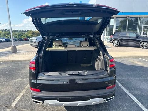Used 2022 BMW X5 xDrive40i w/ Premium Package AWD/4WD image 30