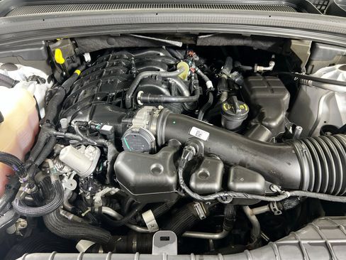 Used 2023 Jeep Grand Cherokee Altitude image 29