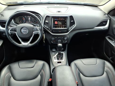 Used 2016 Jeep Cherokee Trailhawk w/ Leather Interior Group AWD/4WD image 13