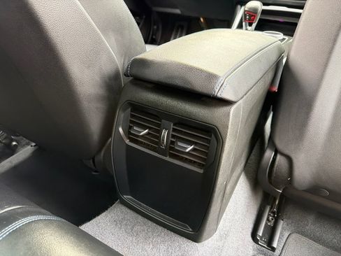 Used 2024 BMW M2 w/ Lighting Package RWD image 17