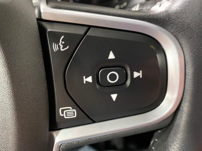 Used 2022 Volvo S60 B5 Momentum FWD image 19