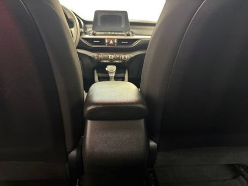 Used 2020 Kia Forte LXS FWD image 25