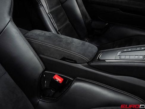 Used 2018 Porsche 911 GT3 image 36