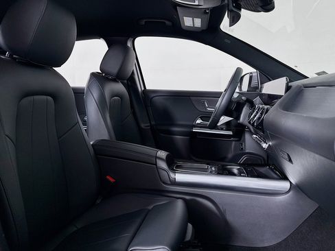 Certified 2026 Mercedes-Benz GLA 250 image 7