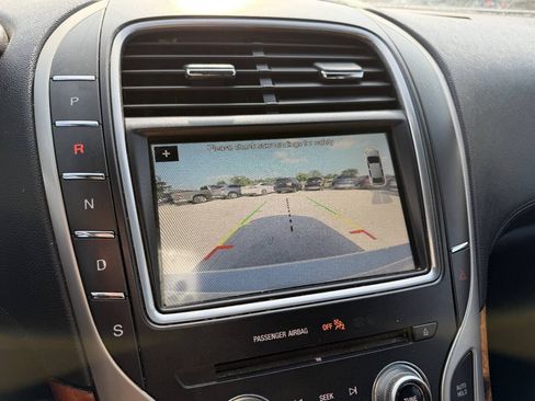 Used 2018 Lincoln MKX Select w/ Select Plus Package AWD/4WD image 20