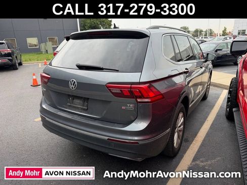 Used 2018 Volkswagen Tiguan SE w/ Panoramic Sunroof Package AWD/4WD image 4