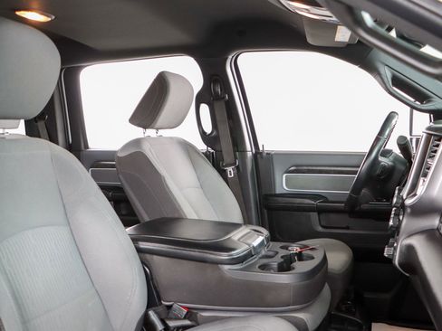 Used 2023 RAM 2500 Big Horn w/ Level 1 Equipment Group image 28