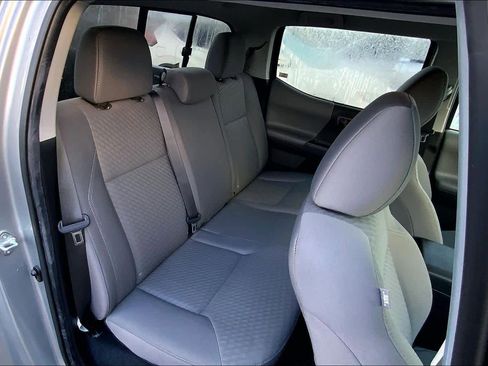 Used 2022 Toyota Tacoma SR5 image 19