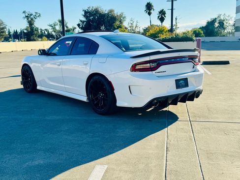 Used 2021 Dodge Charger Scat Pack w/ Dynamics Package image 8