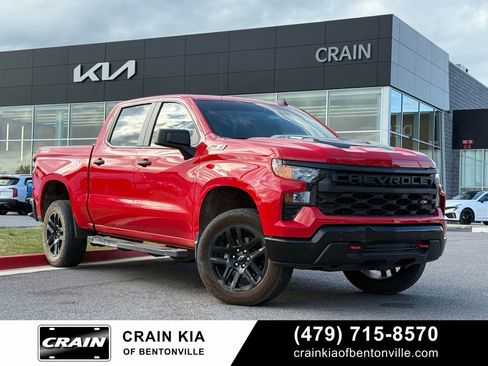 Used 2025 Chevrolet Silverado 1500 Custom Trail Boss AWD/4WD image 1